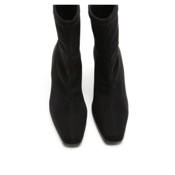 New in Box La Canadienne Tally Boots, Black, 10, $450 - Picture 4 of 8